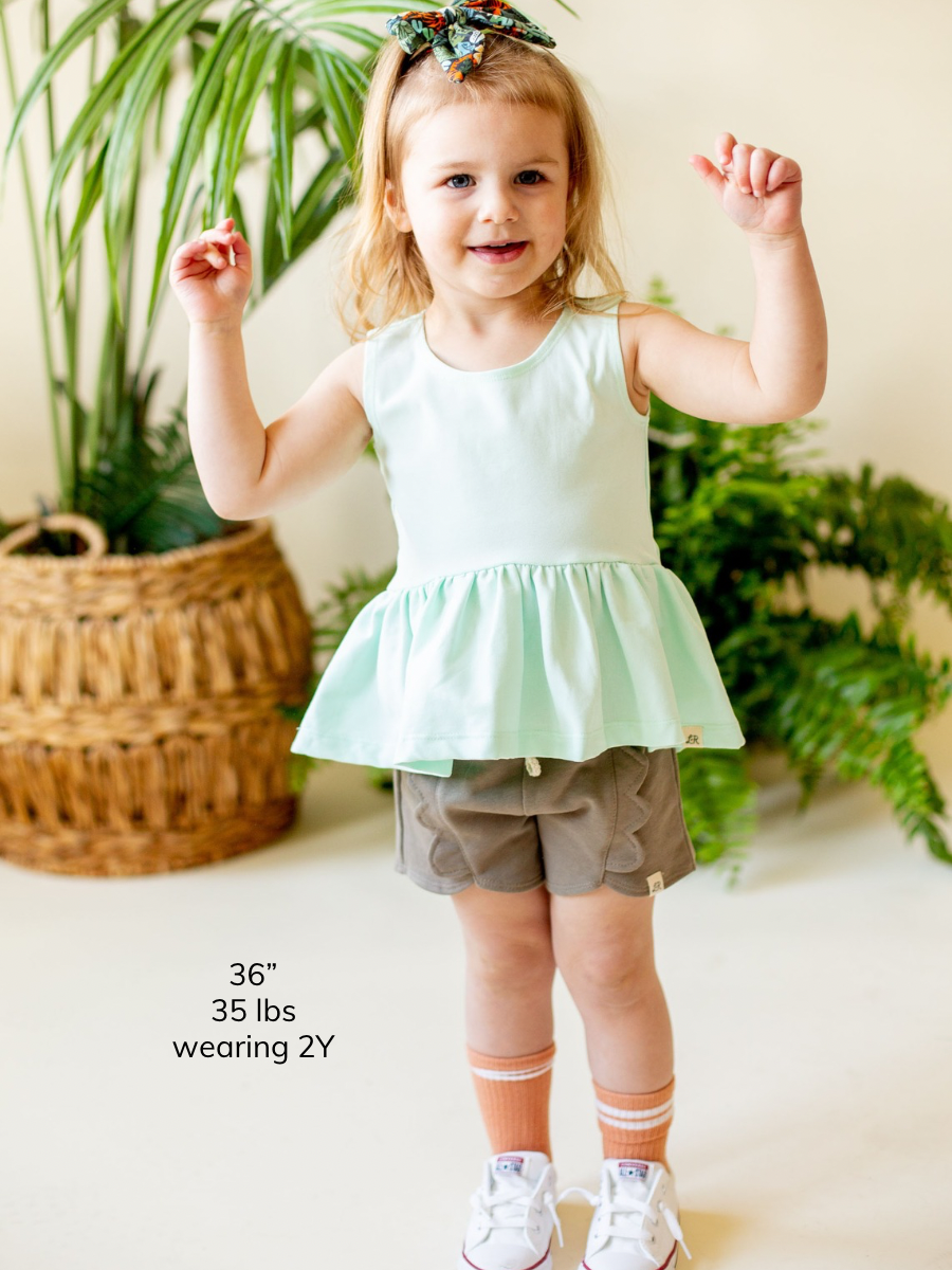 Fawn Scallop Retro Ruffle Shorts